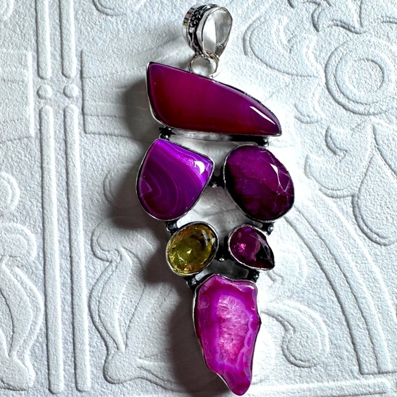 Sold🛍️Gemstones Handmade Pendant Agate Dyed Multicolor Pink fuchsia, Barbie - Picture 3 of 12